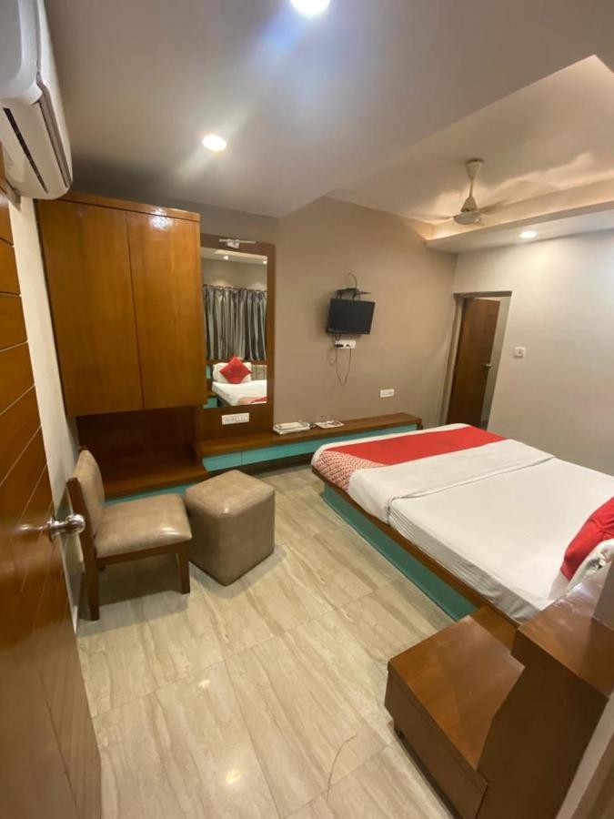 Hotel Raghupati Ayodhya Exterior foto